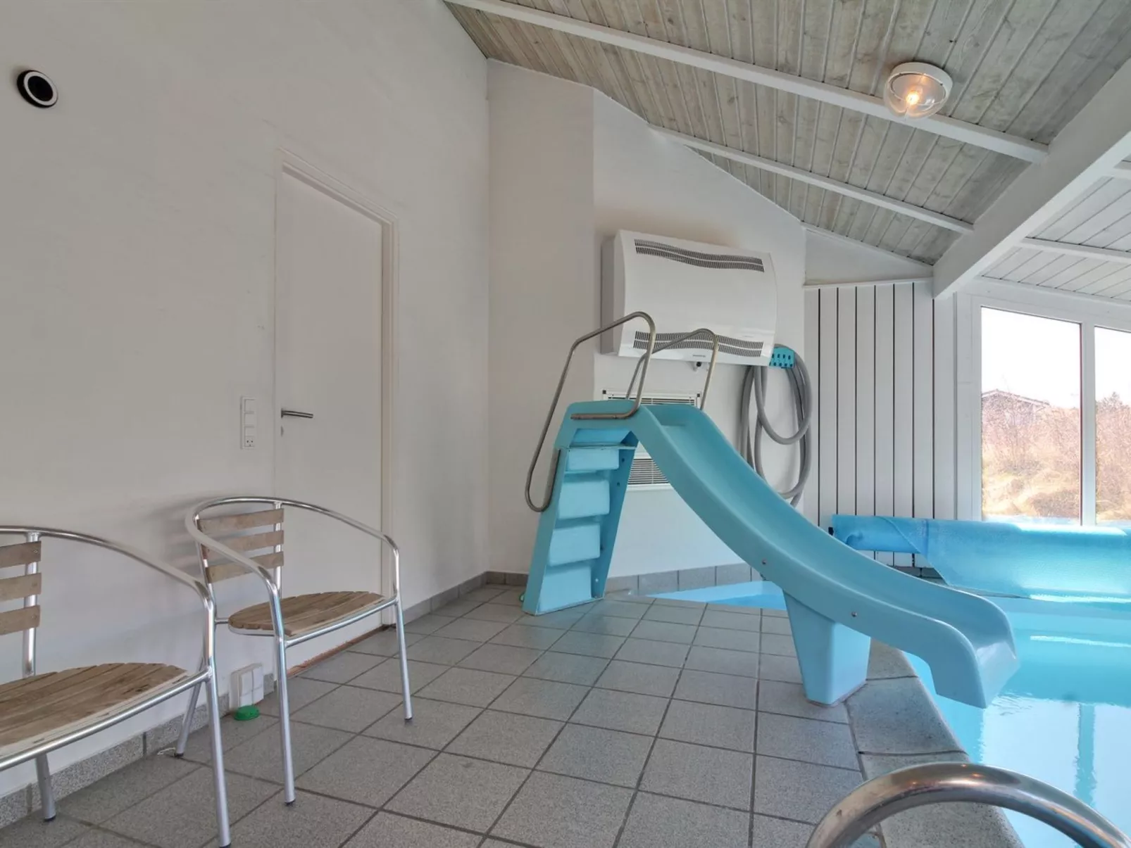 "Amadahy" - 950m from the sea-Binnen