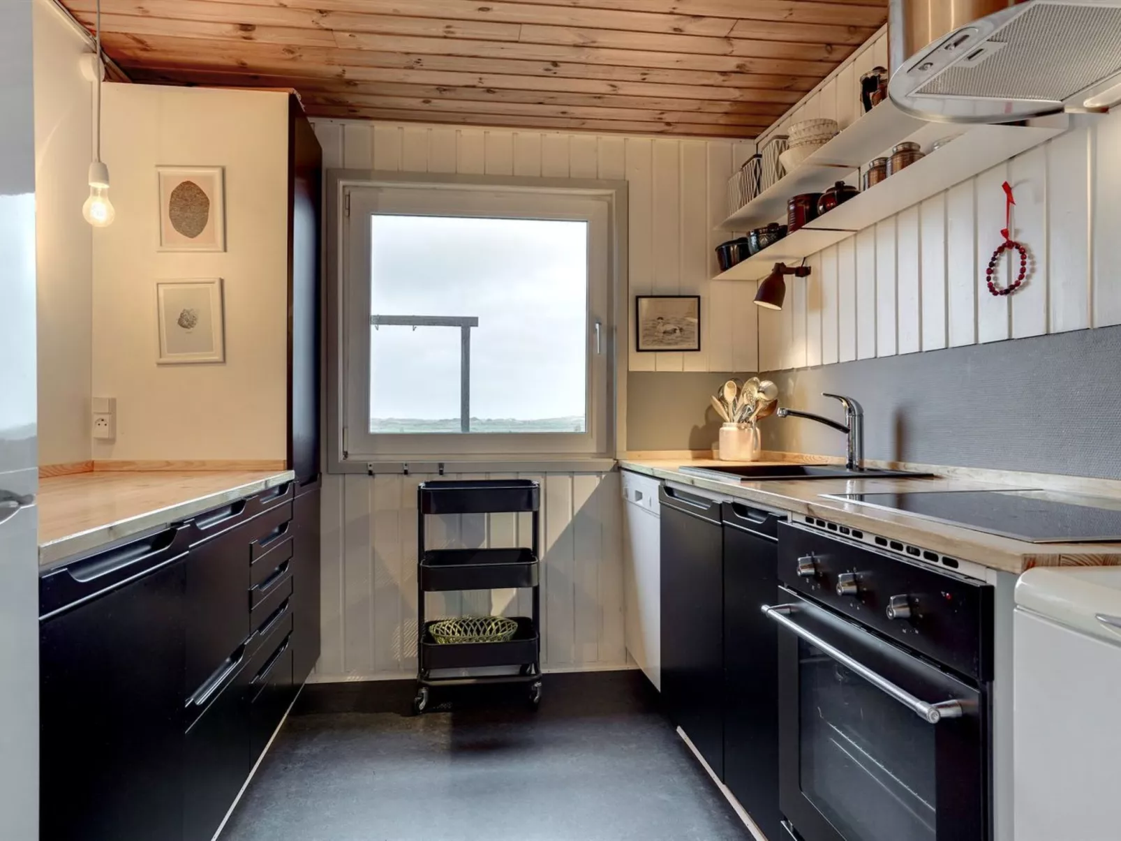 "Teda" - 2km from the sea-Binnen