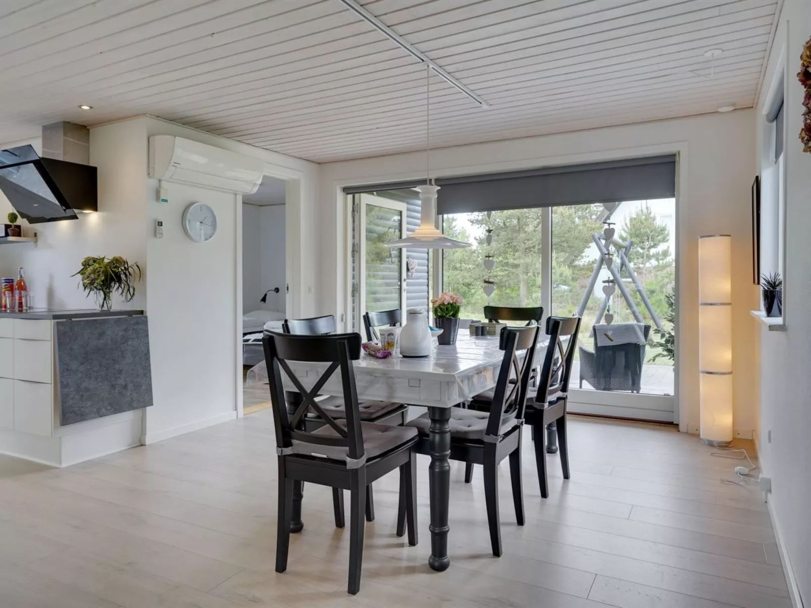 "Bjarka" - 2.9km from the sea-Buiten