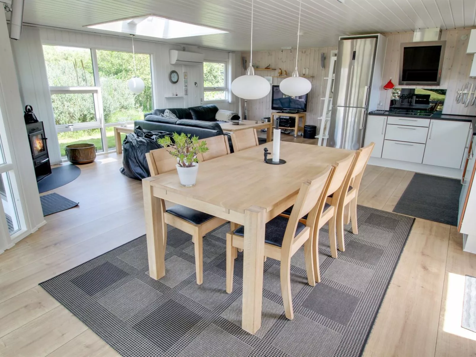 "Aatos" - 500m from the sea-Binnen