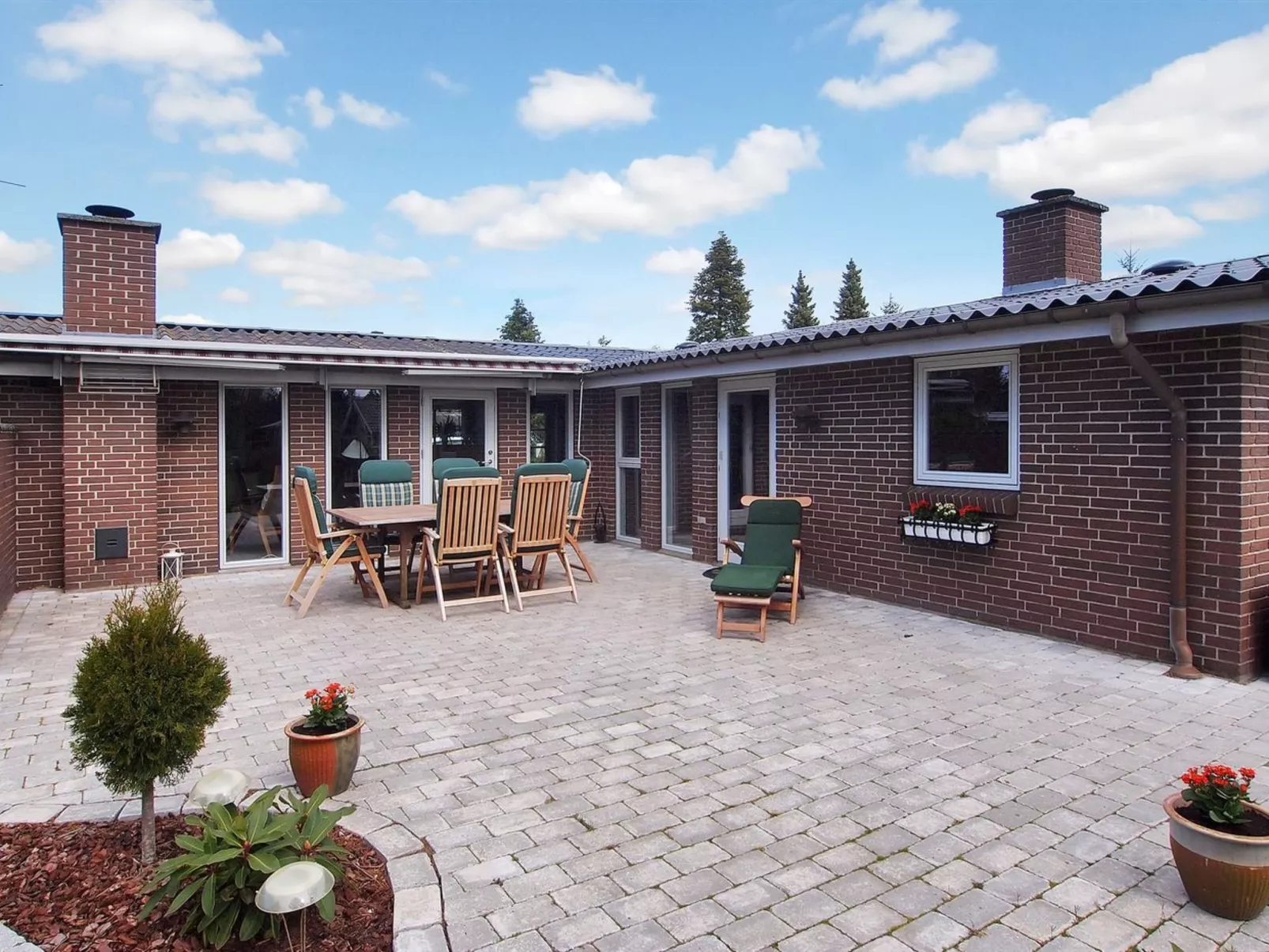 "Sessa" - 800m from the sea-Buiten