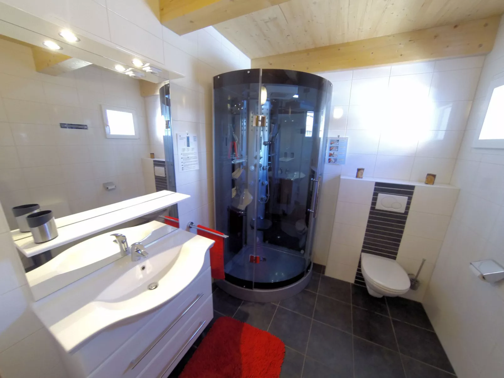 Premium #18 mit Sauna&Sprudelbad-Binnen