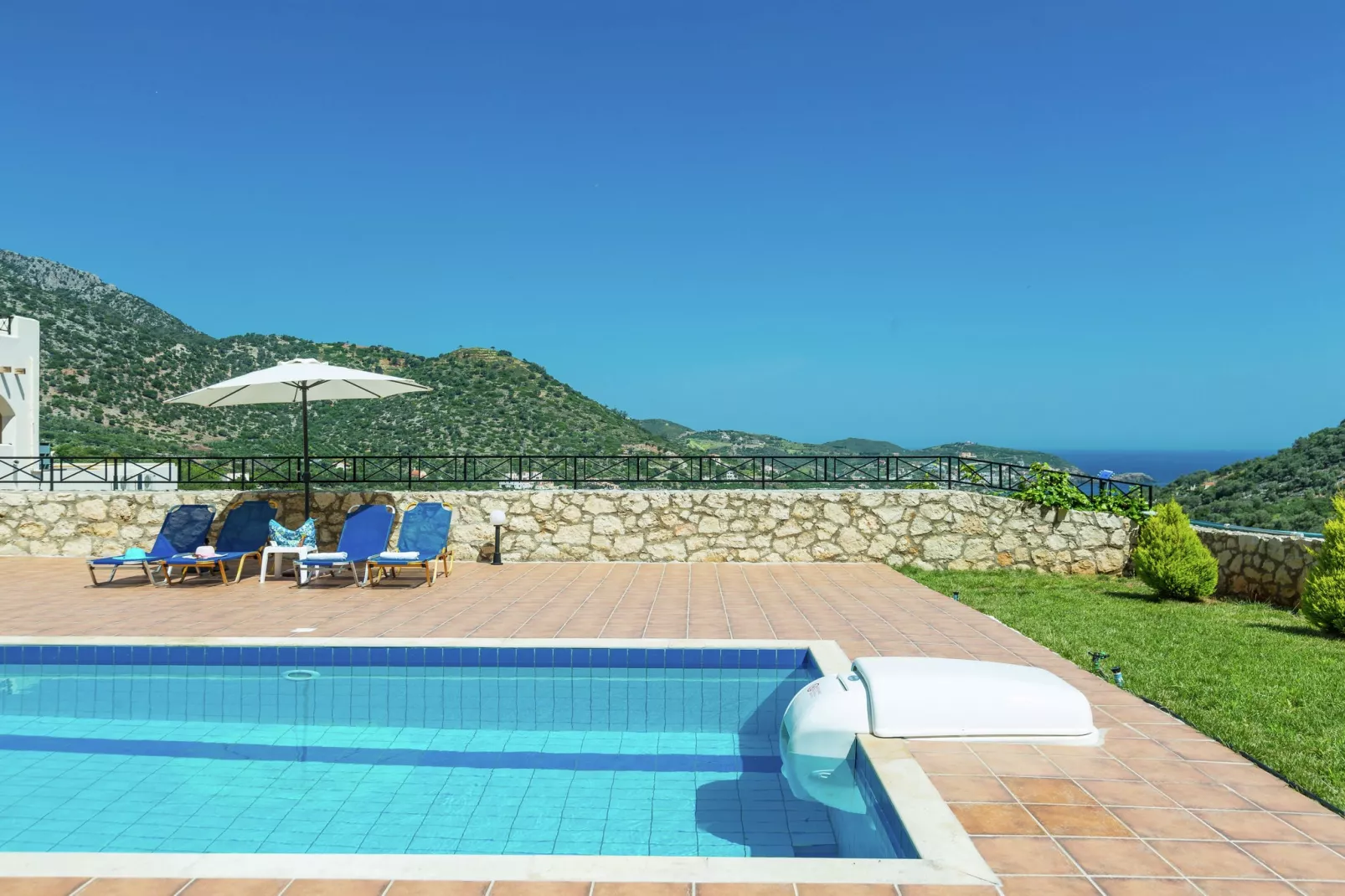 Bali Villas for groups up to 28 persons-Zwembad
