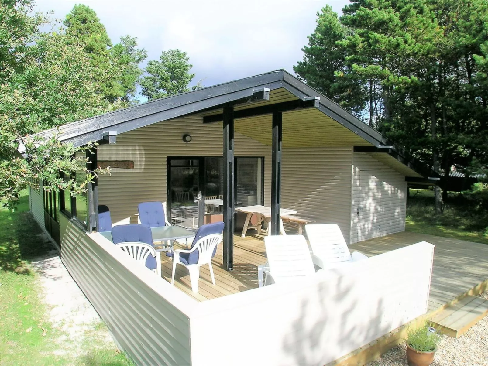 "Borghild" - 1.5km from the sea-Binnen