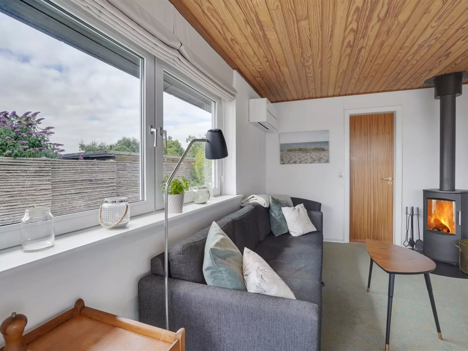 "Mayla" - 50m from the sea-Binnen