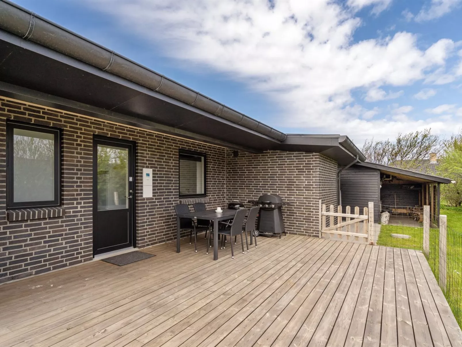 "Dietke" - 650m from the sea-Buiten