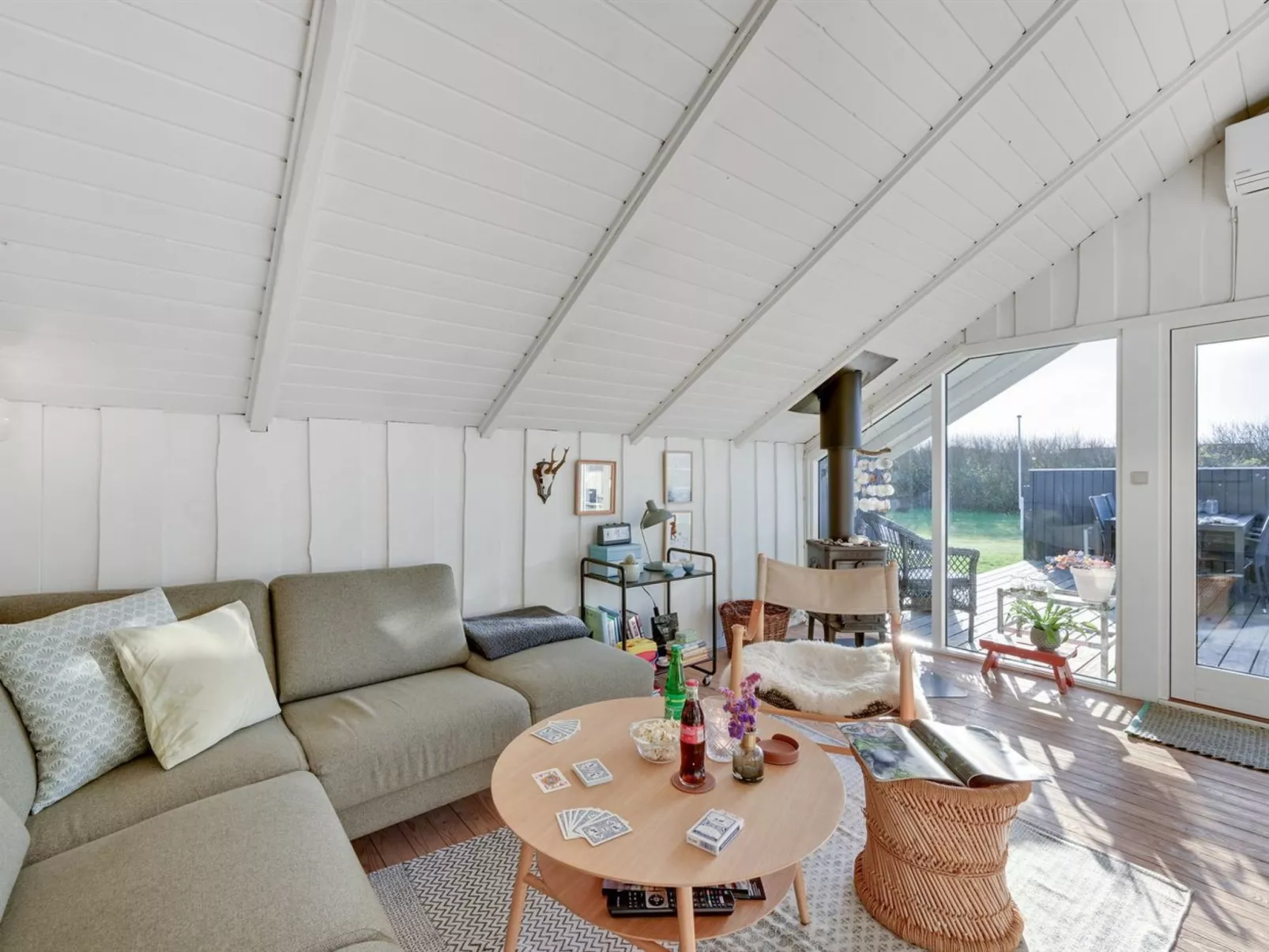 "Kamile" - 400m from the sea-Binnen