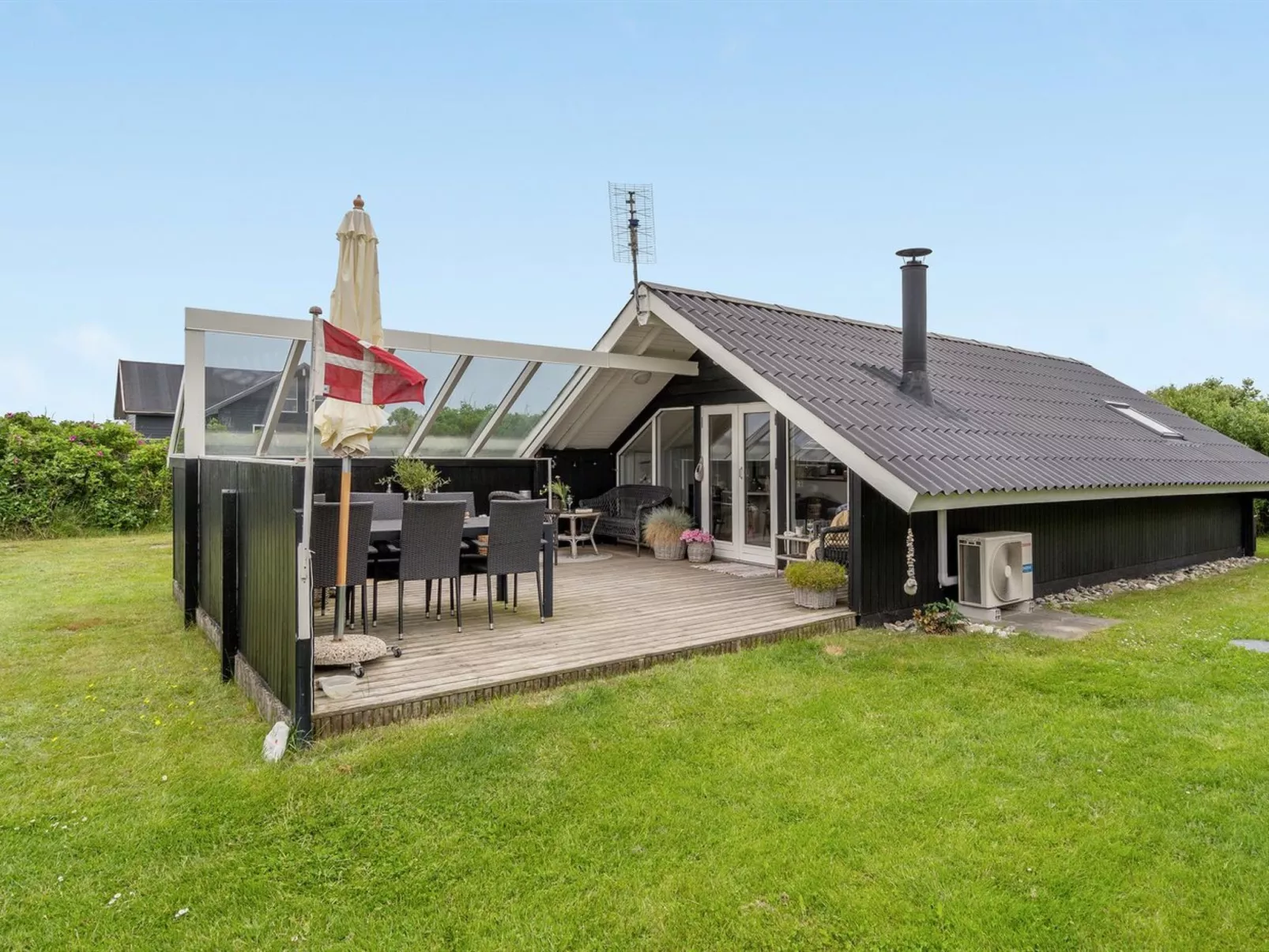 "Kamile" - 400m from the sea-Buiten