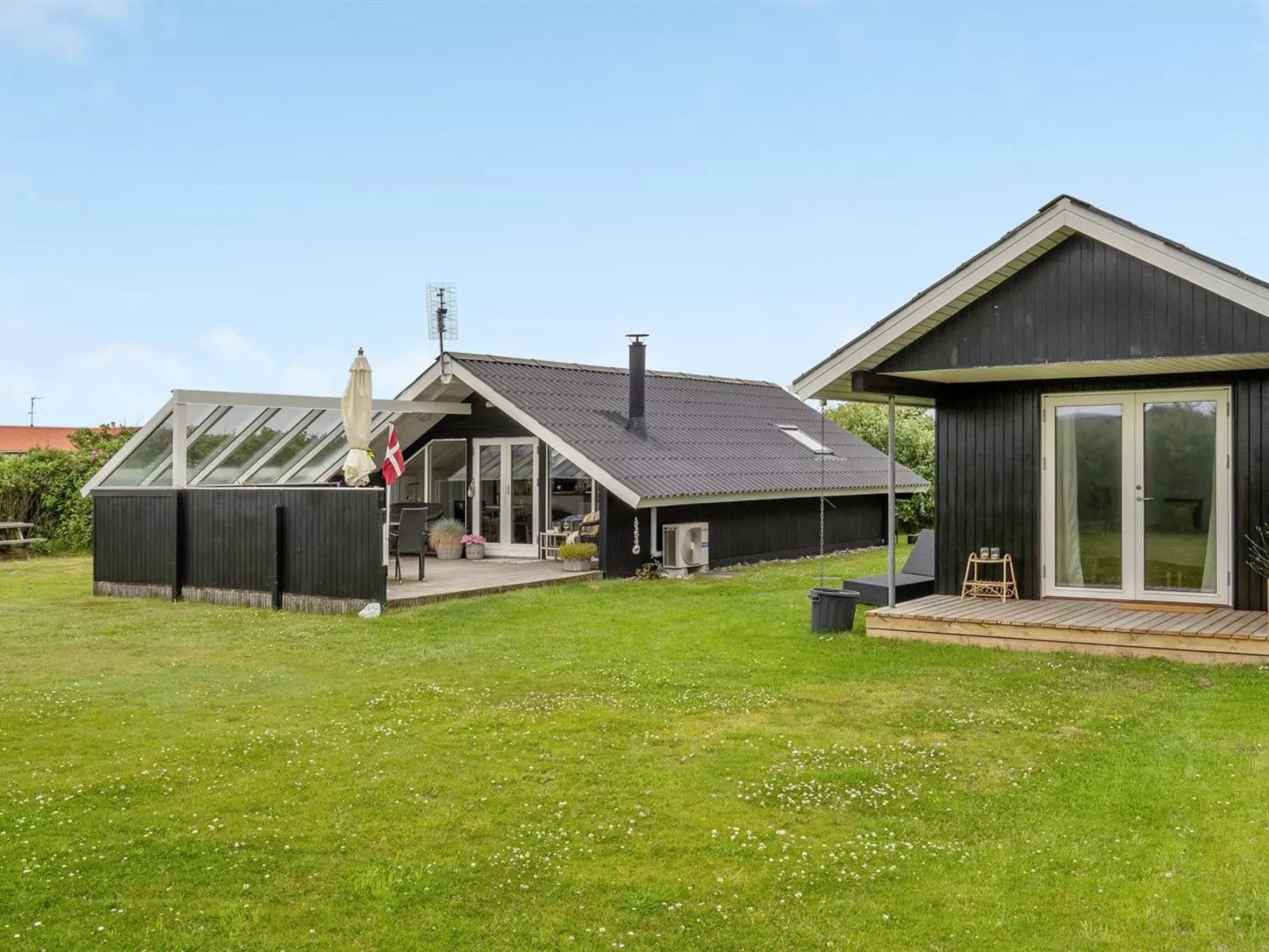 "Kamile" - 400m from the sea-Buiten