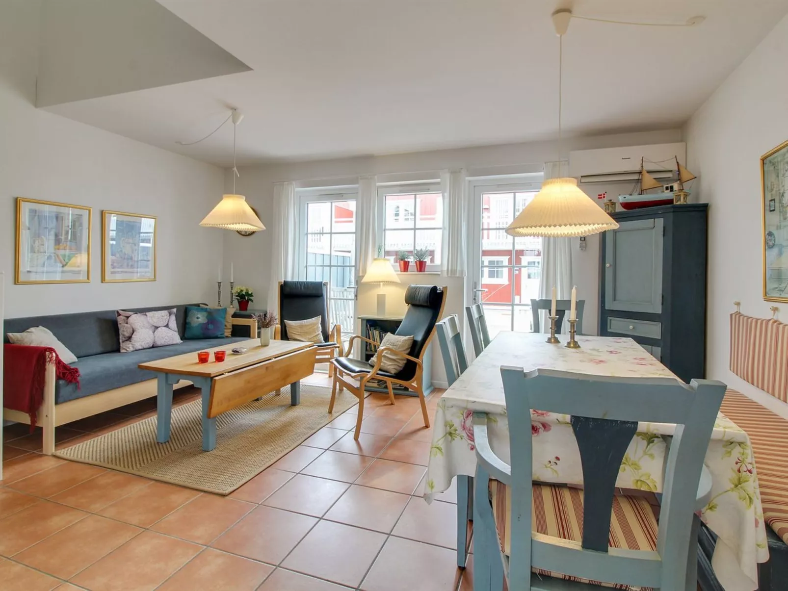 "Sote" - 1.2km from the sea-Binnen
