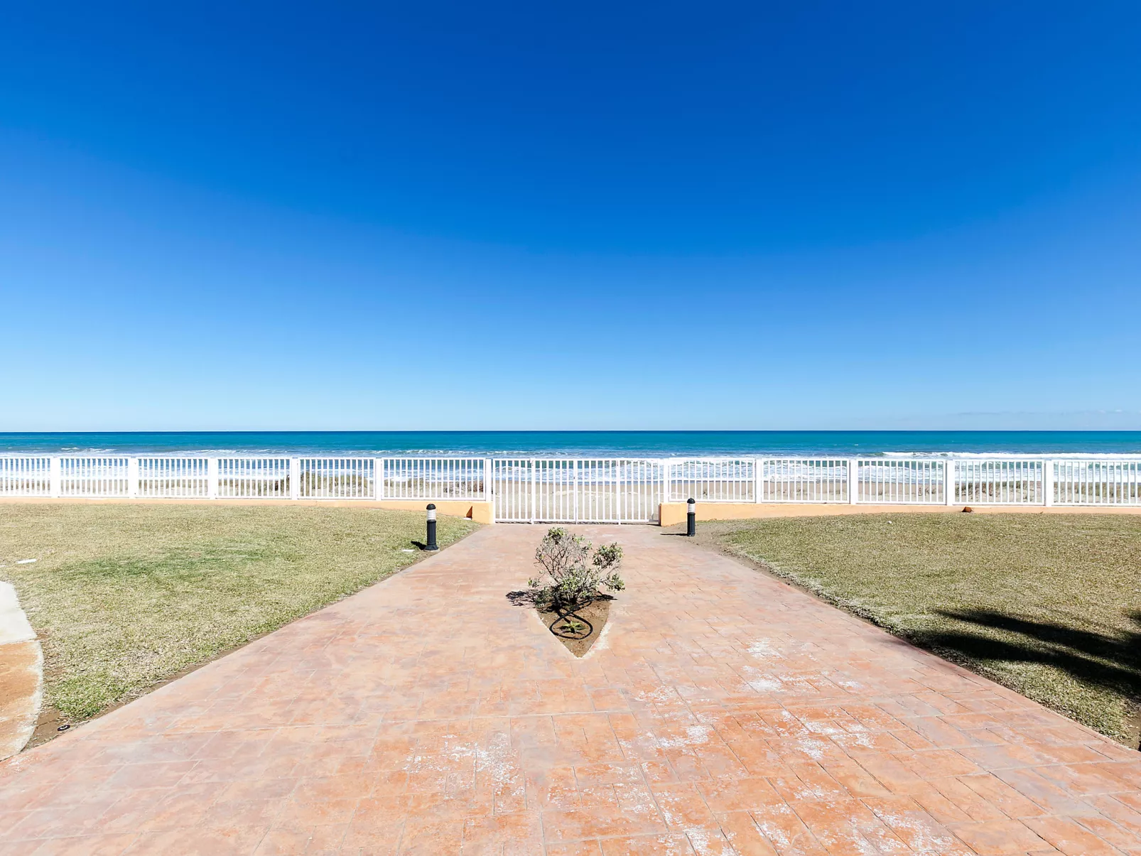 Mirador al Mar-Binnen