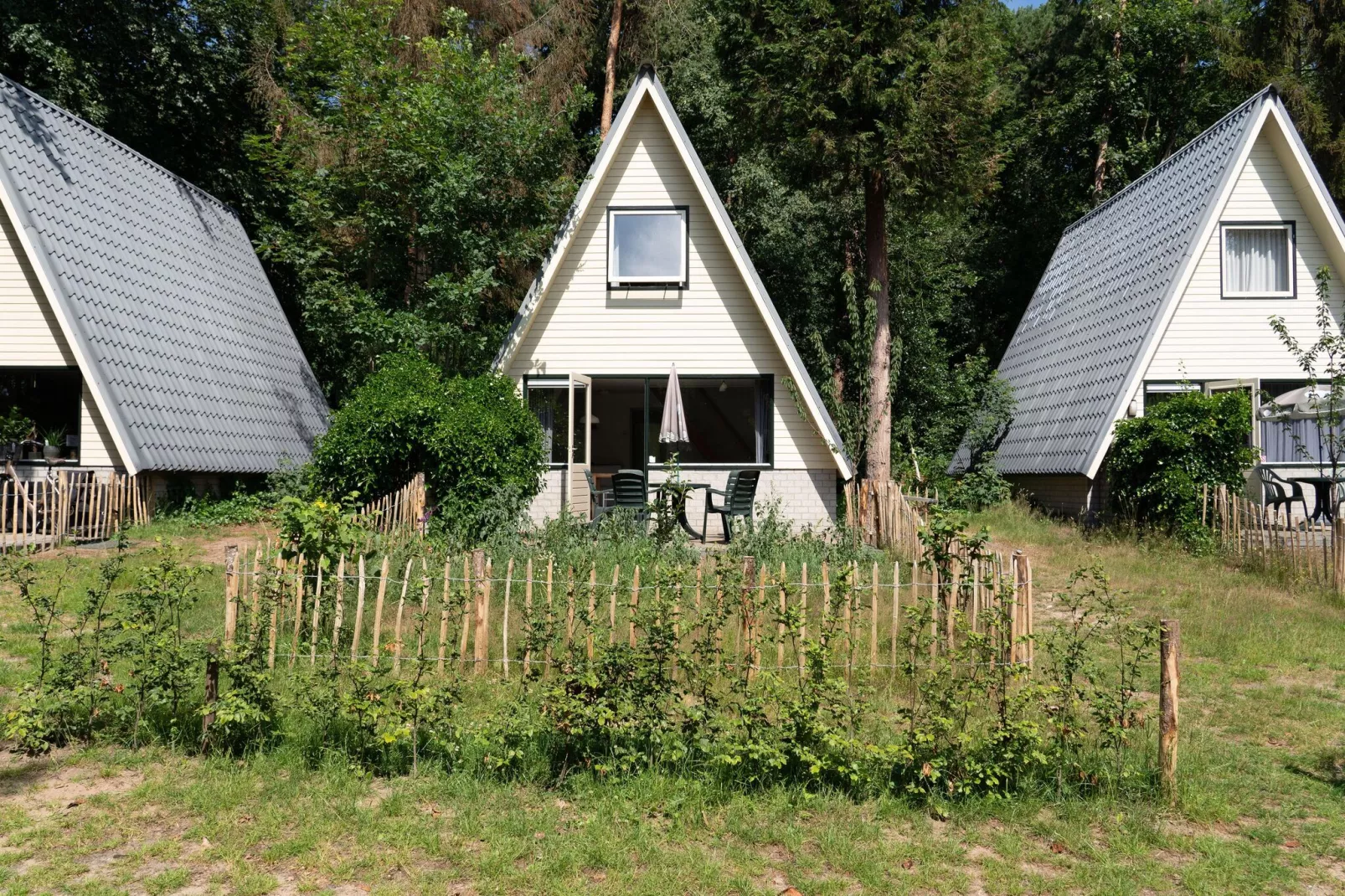 Bungalow Robertsoord 4-Buitenkant zomer