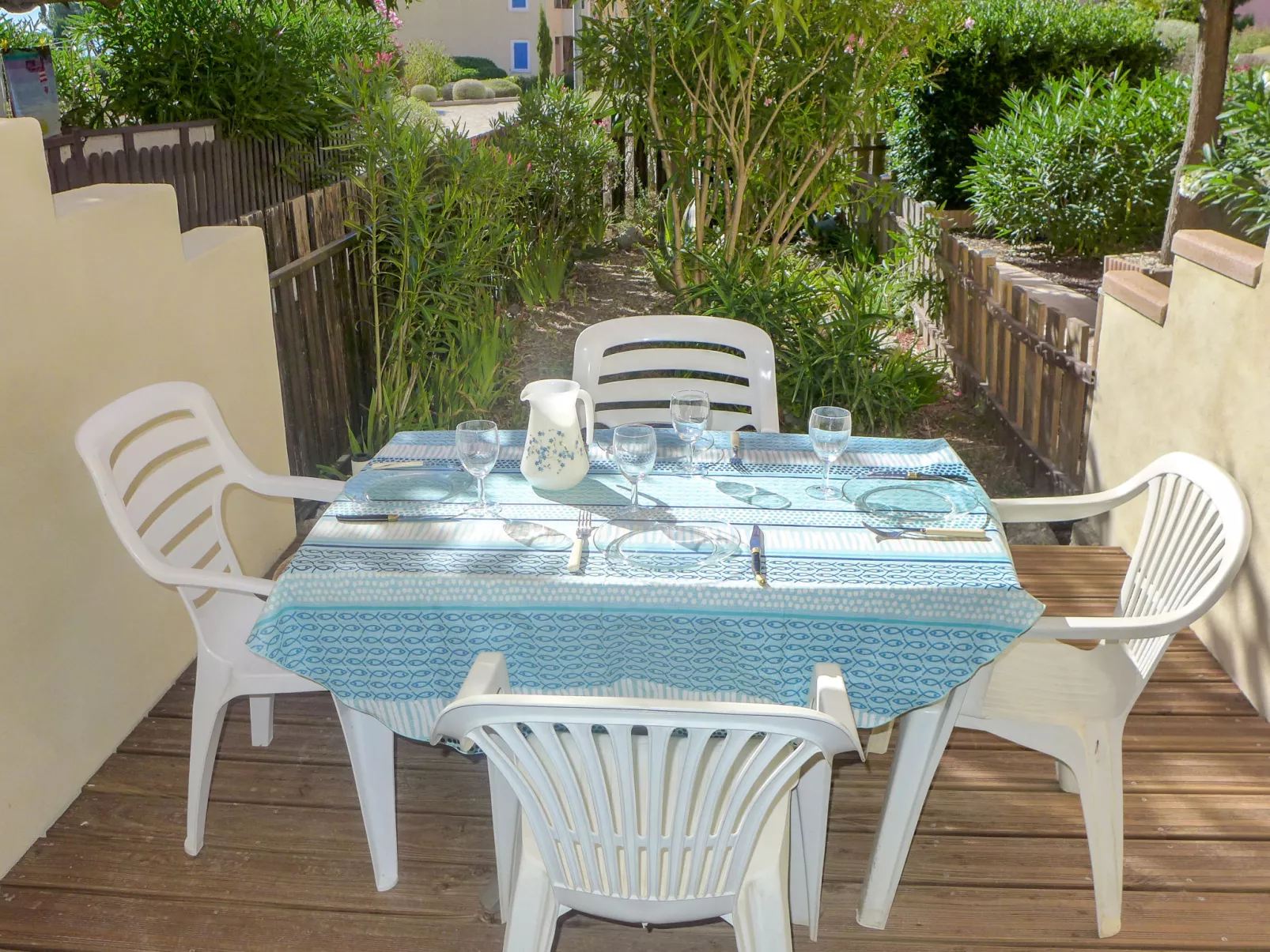 Les Terrasses de la Méditerranée-Buiten