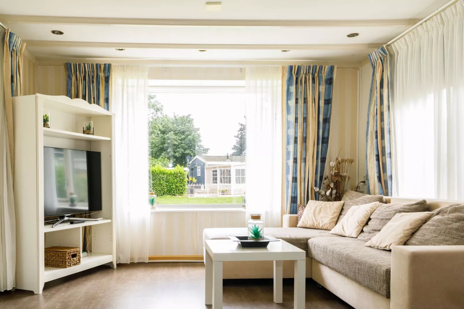 Genieten in Lathum-Woonkamer