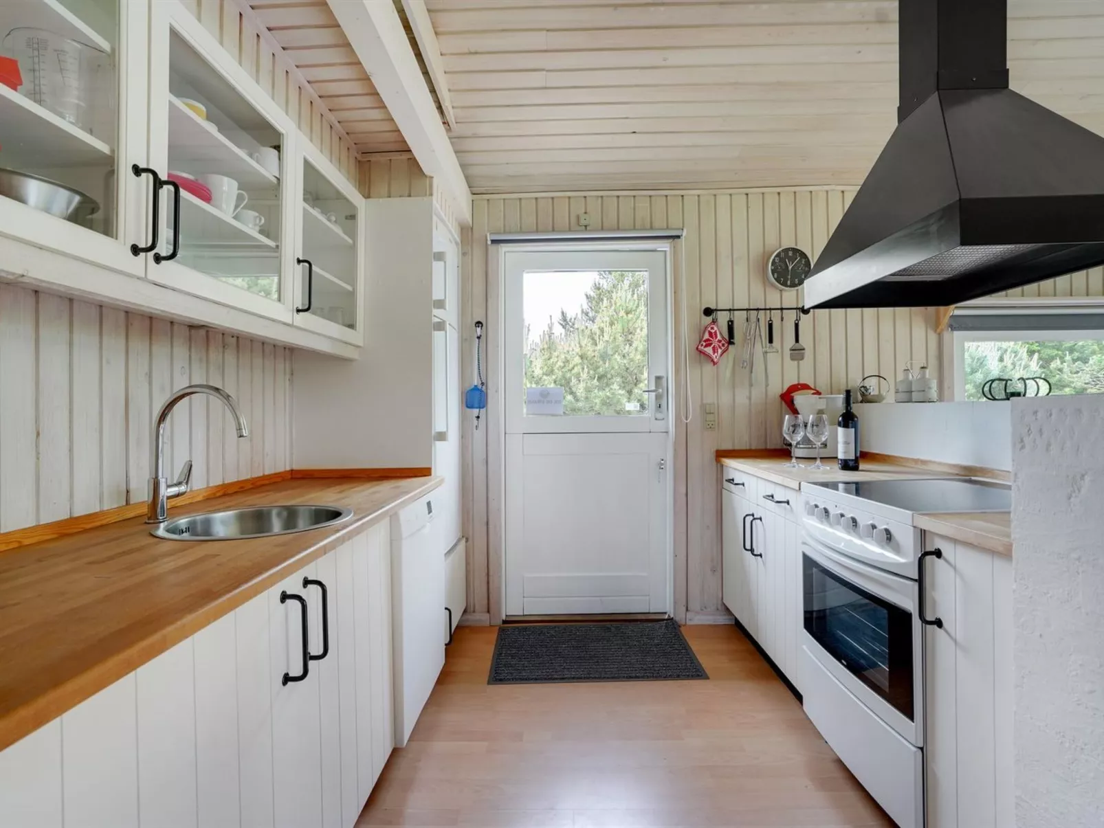 "Evan" - 1.3km from the sea-Binnen