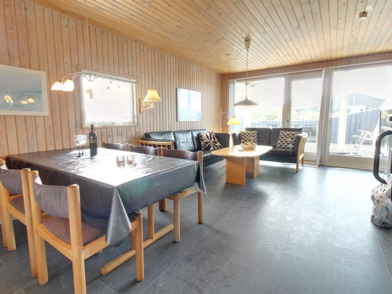"Odmar" - 300m from the sea-Binnen