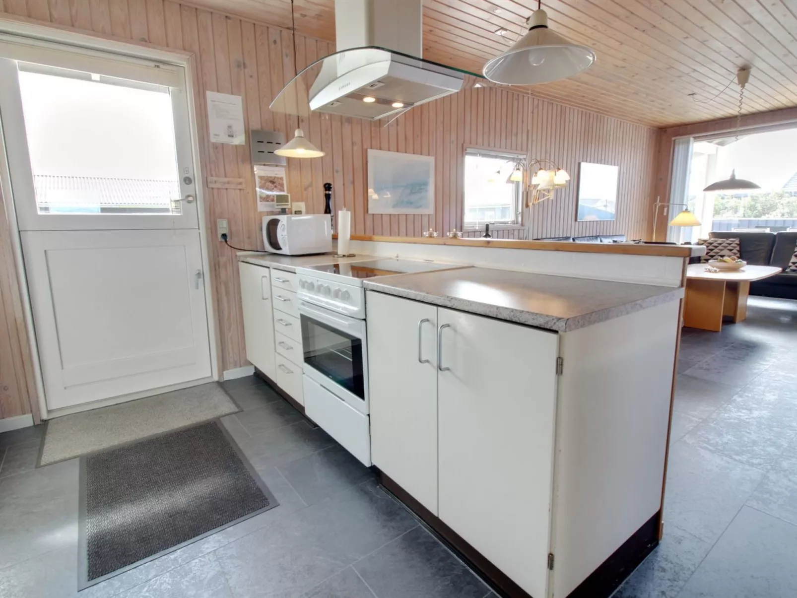 "Odmar" - 300m from the sea-Binnen