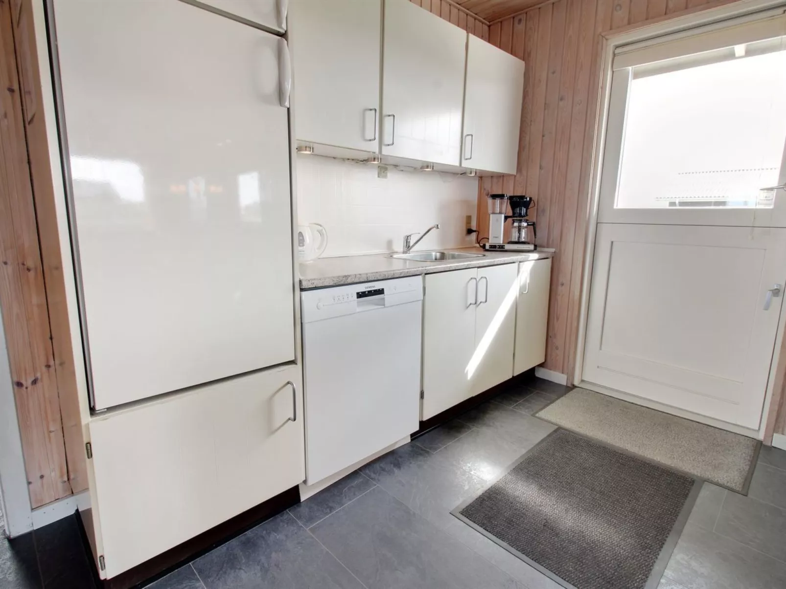 "Odmar" - 300m from the sea-Binnen