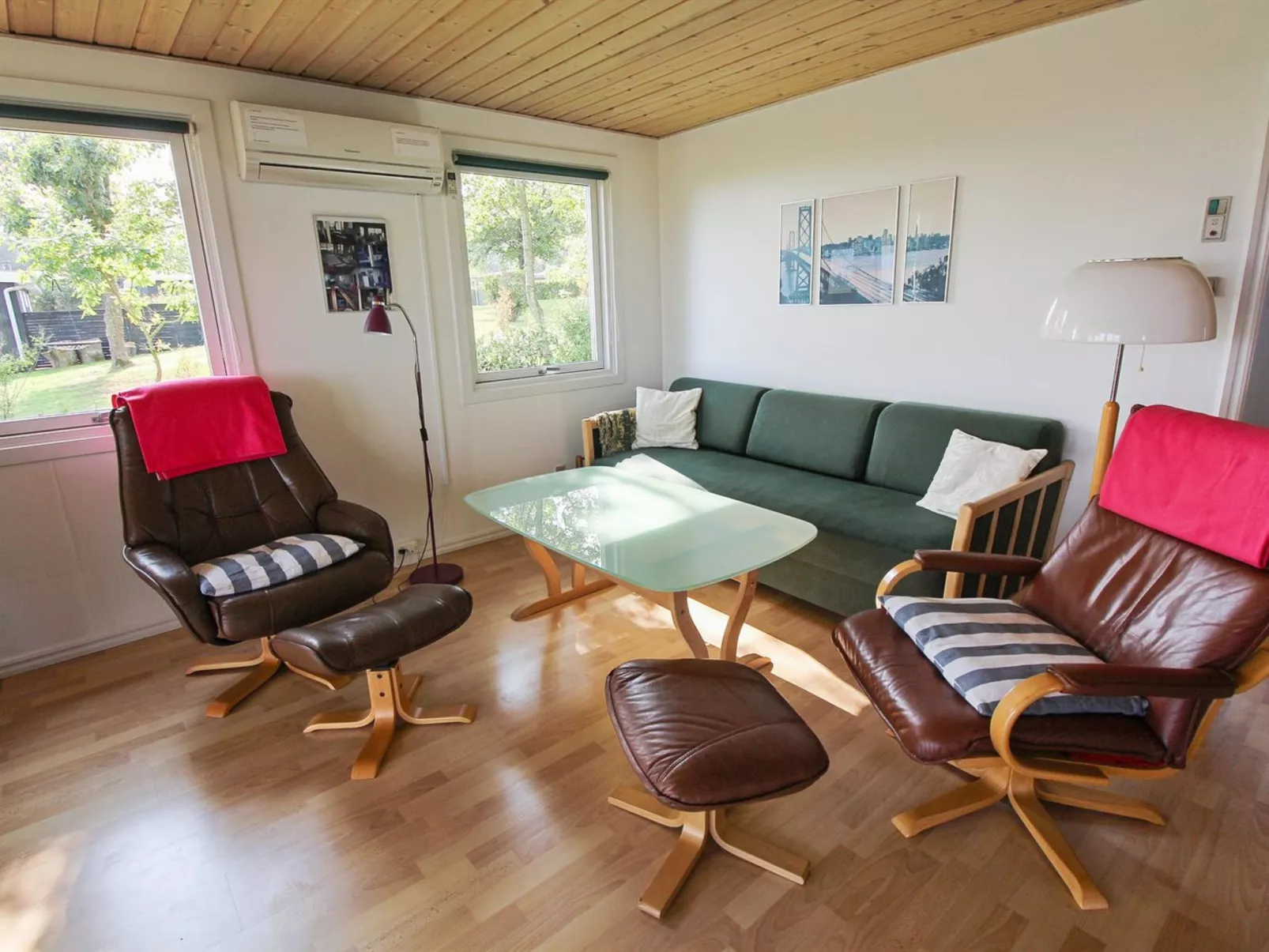 "Isalie" - 200m from the sea-Binnen