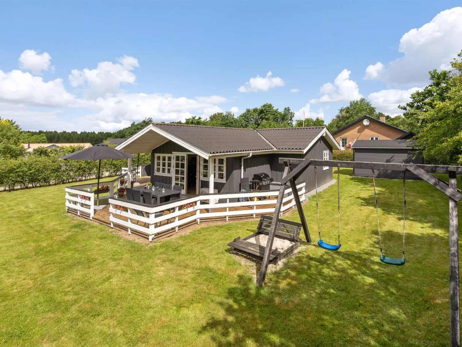 "Tolke" - 29km from the sea-Buiten