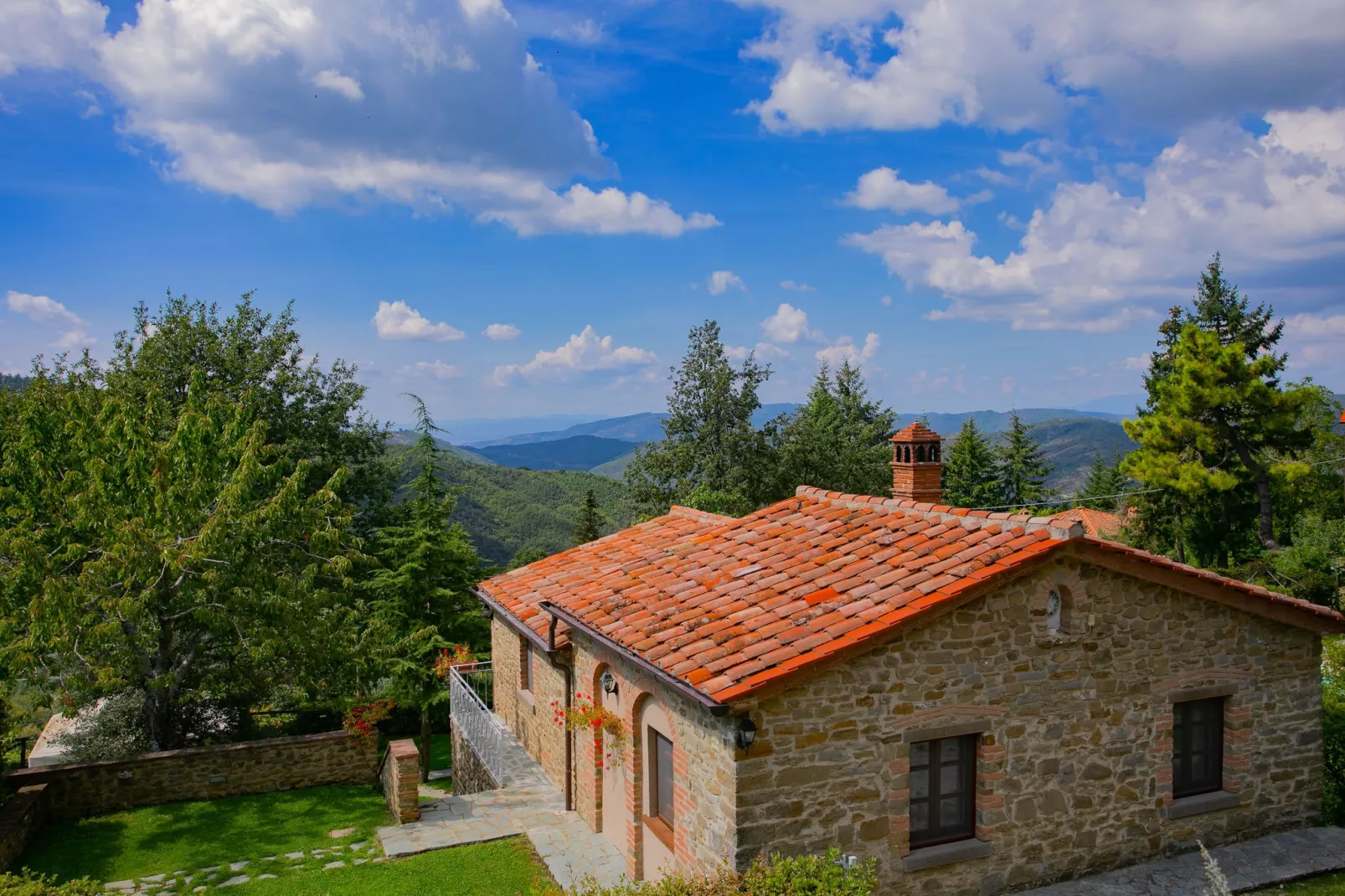 Villa Ginestra-Buitenkant zomer