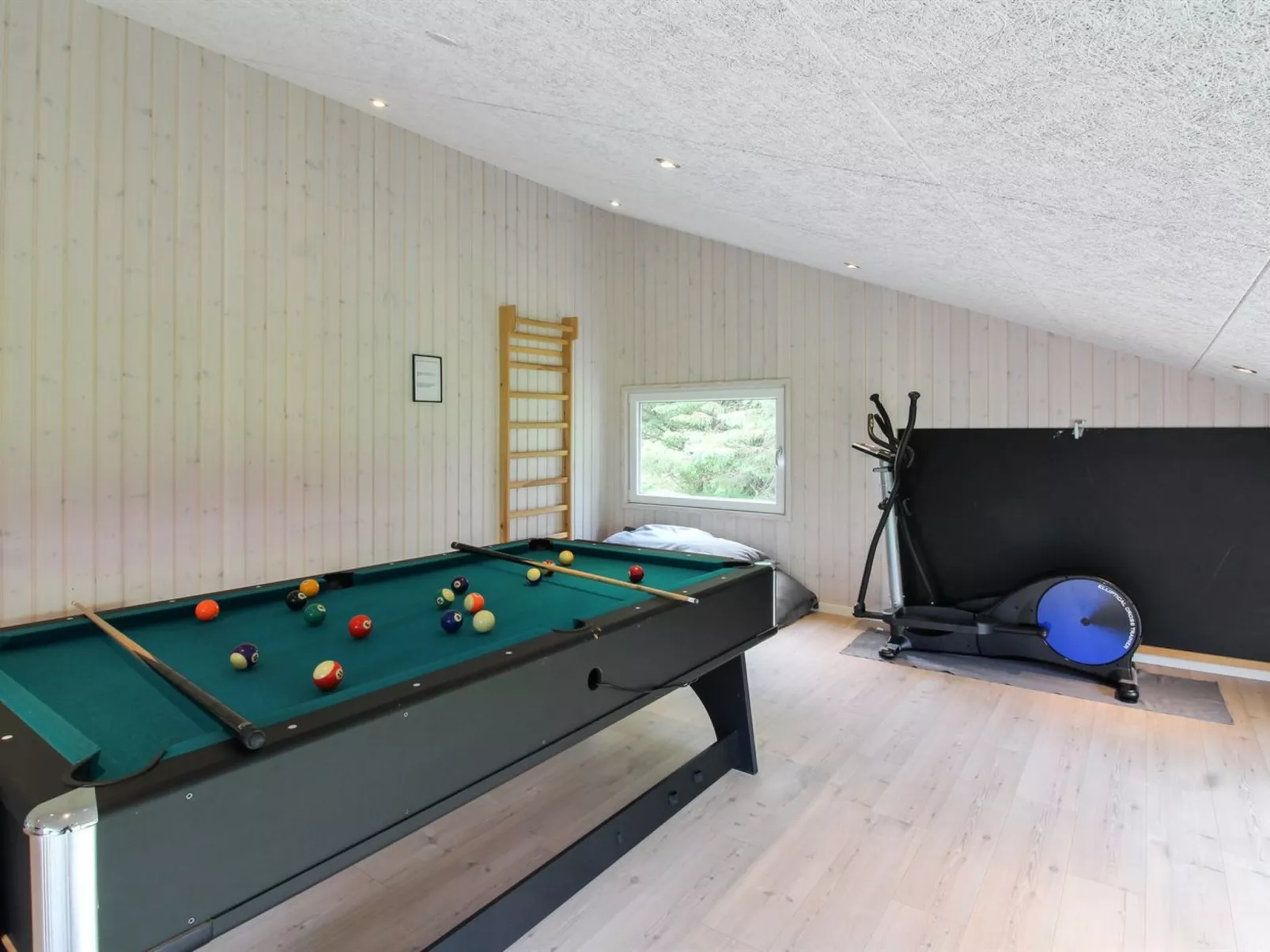 "Franke" - 1.1km from the sea-Binnen