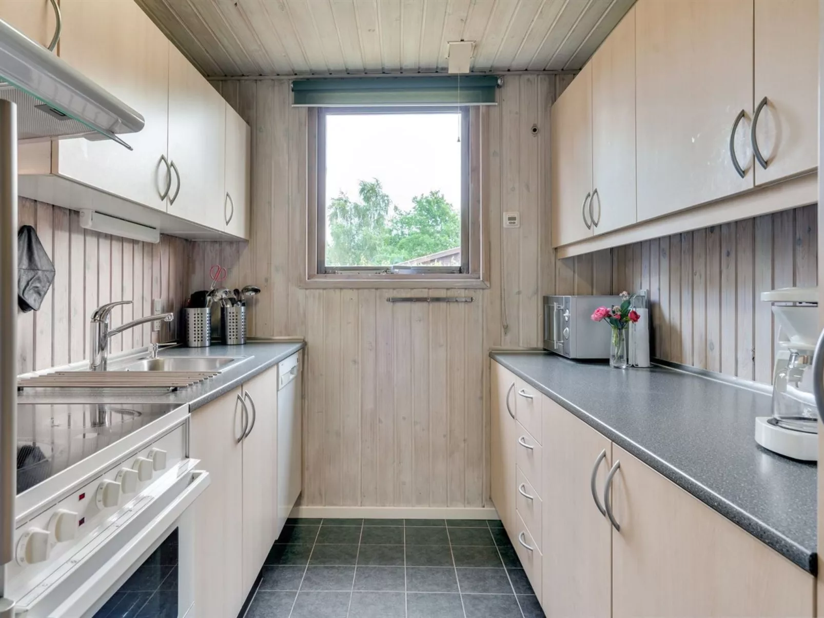 "Teofan" - 500m from the sea-Binnen