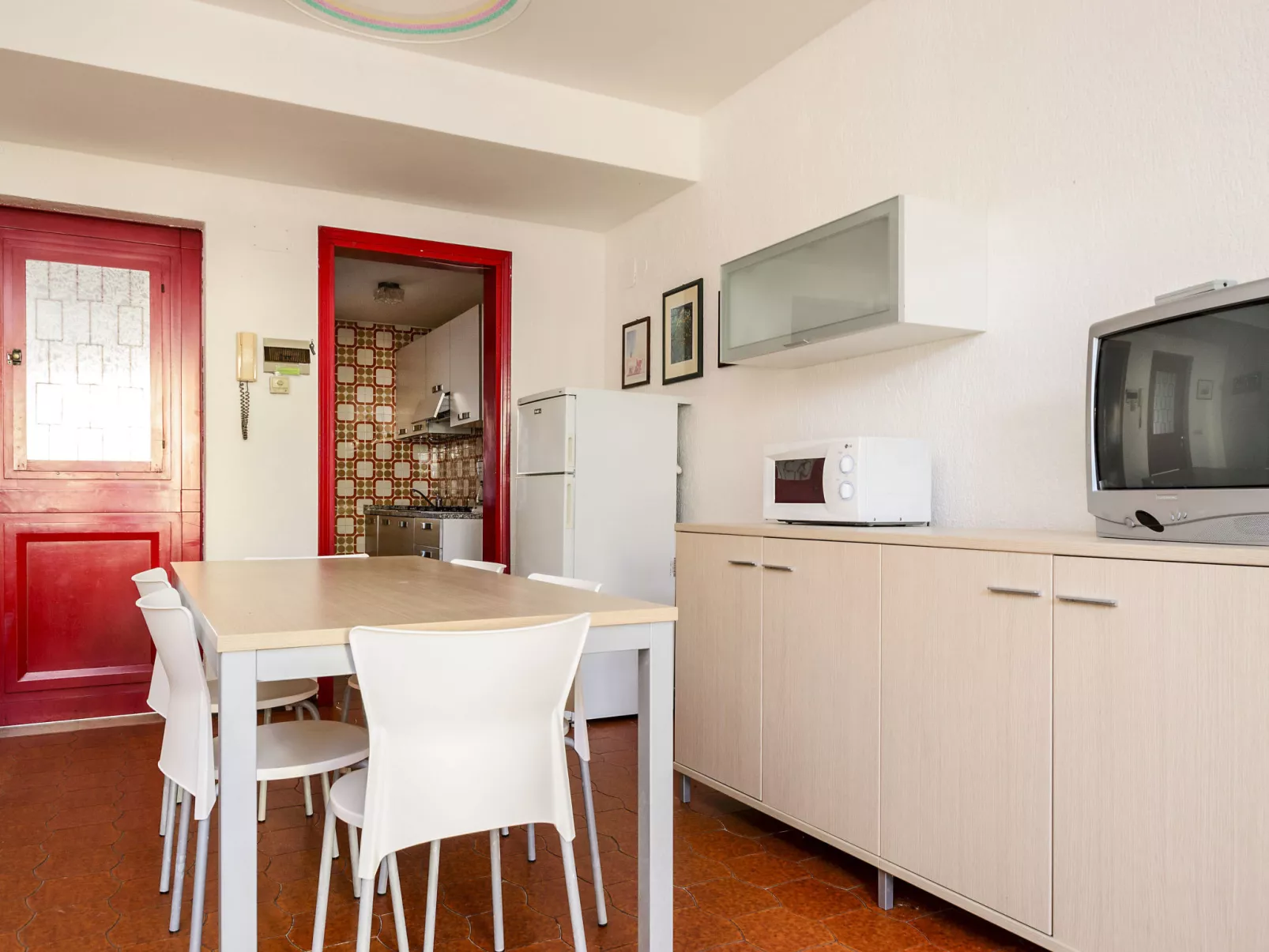 Holiday Village-Binnen