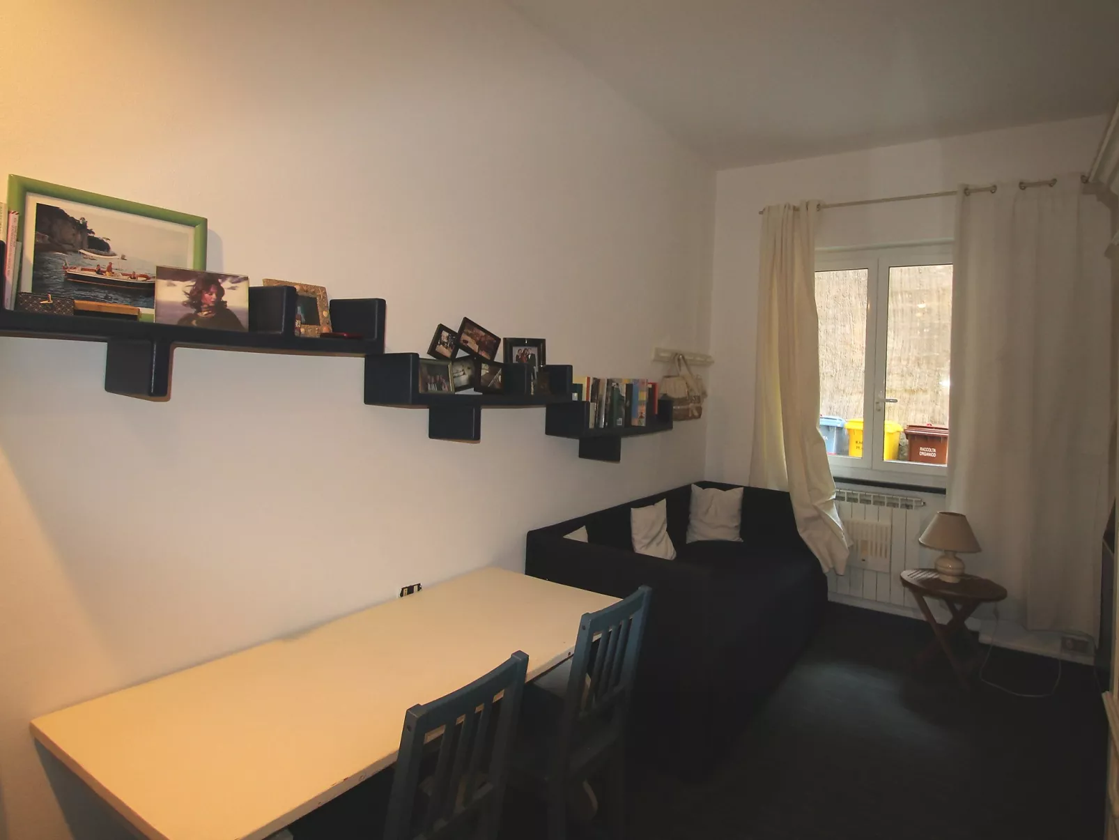 Apt 3-Binnen
