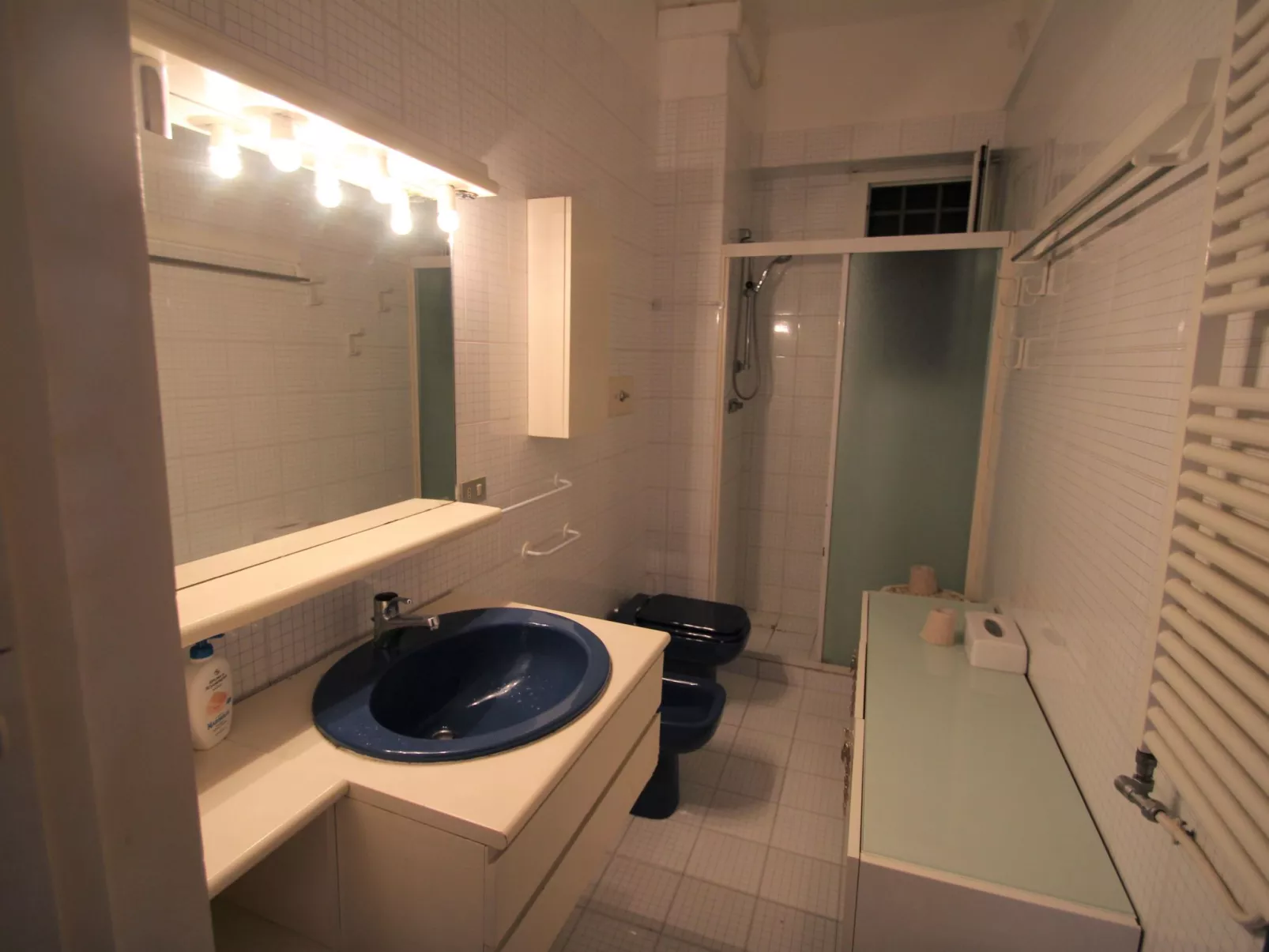 Apt 3-Binnen