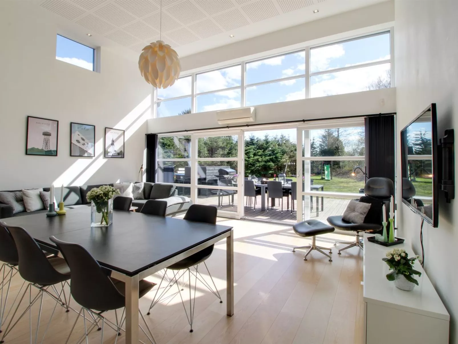 "Todor" - 1.1km from the sea-Binnen