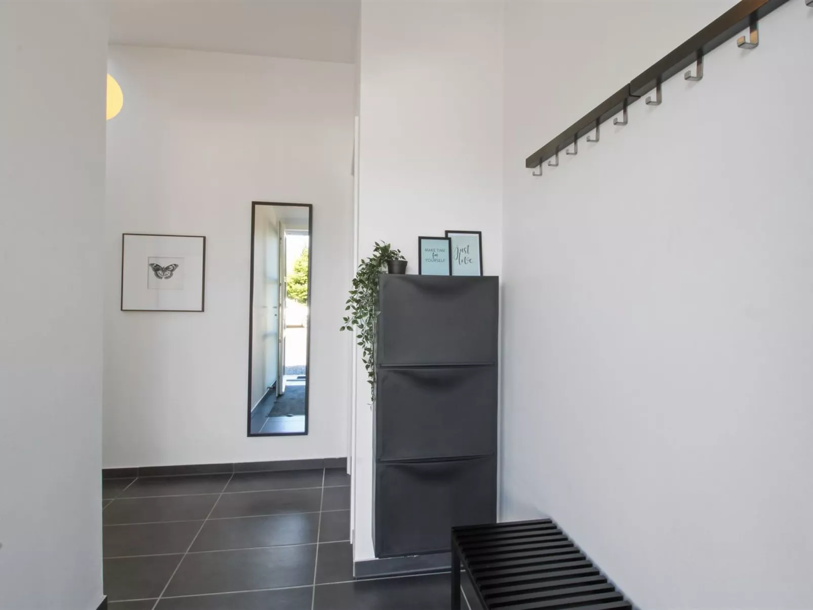 "Todor" - 1.1km from the sea-Binnen