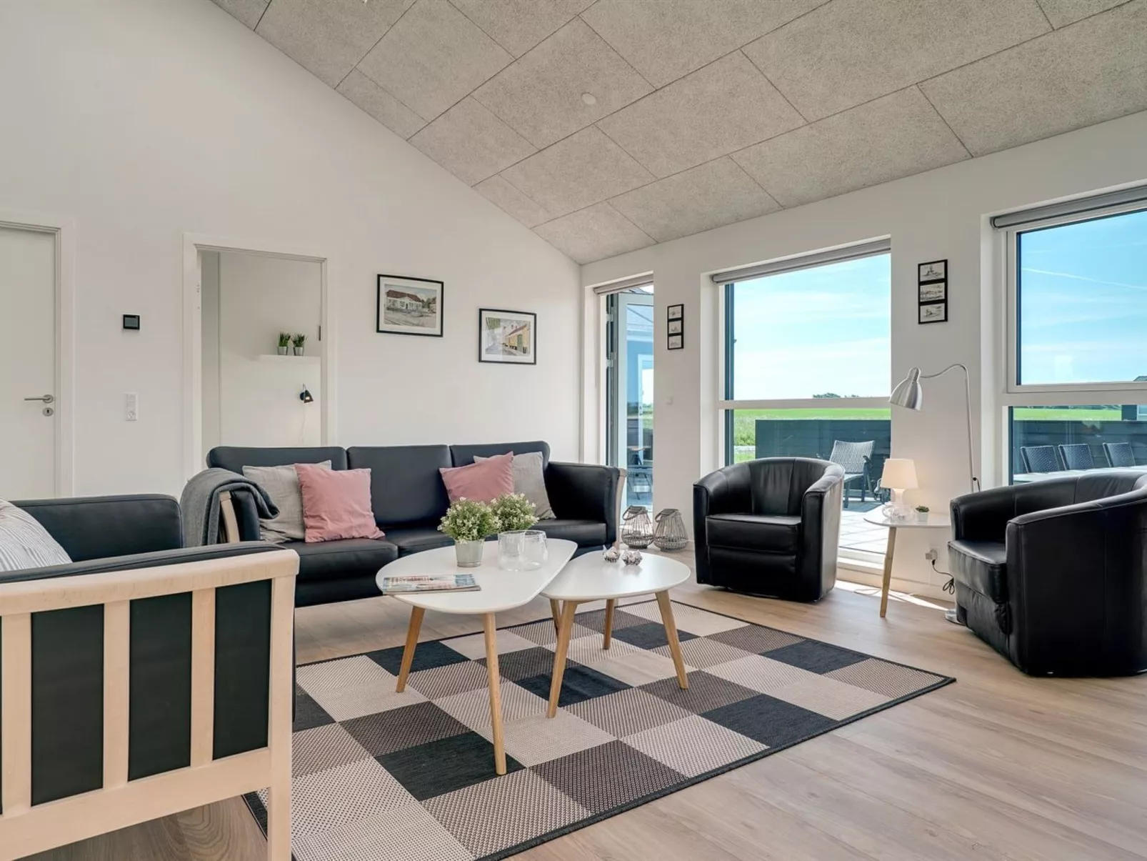 "Kirsi" - 1.6km from the sea-Binnen