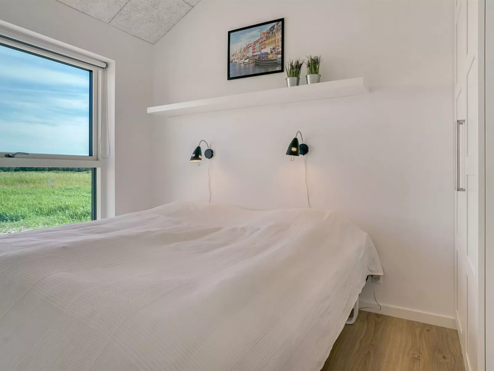 "Kirsi" - 1.6km from the sea-Binnen