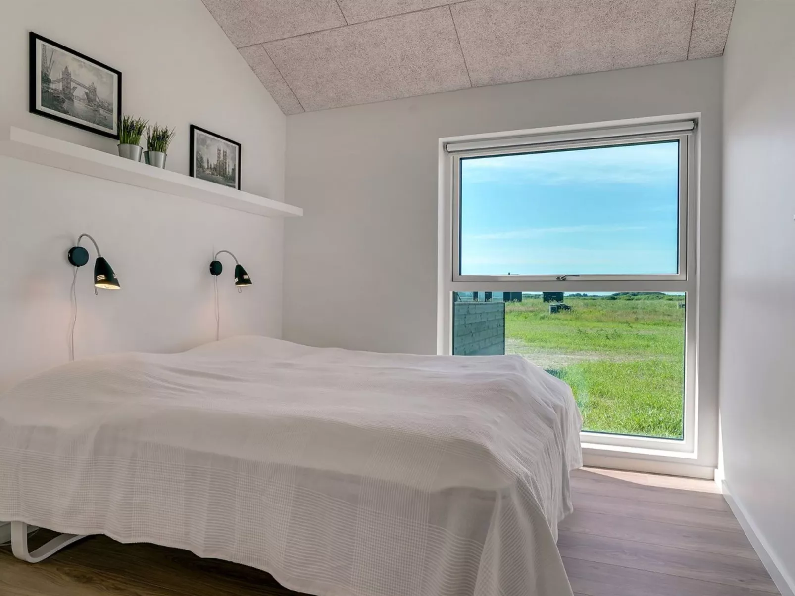 "Kirsi" - 1.6km from the sea-Binnen