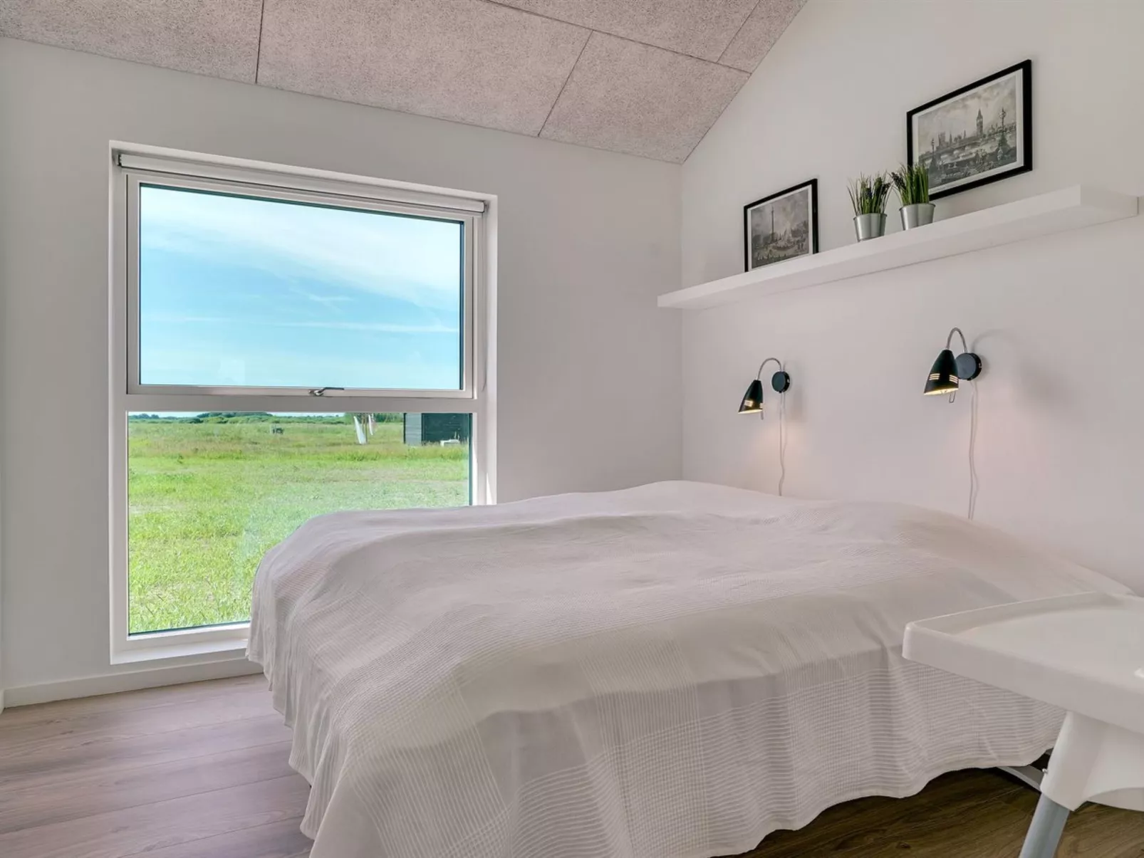 "Kirsi" - 1.6km from the sea-Binnen