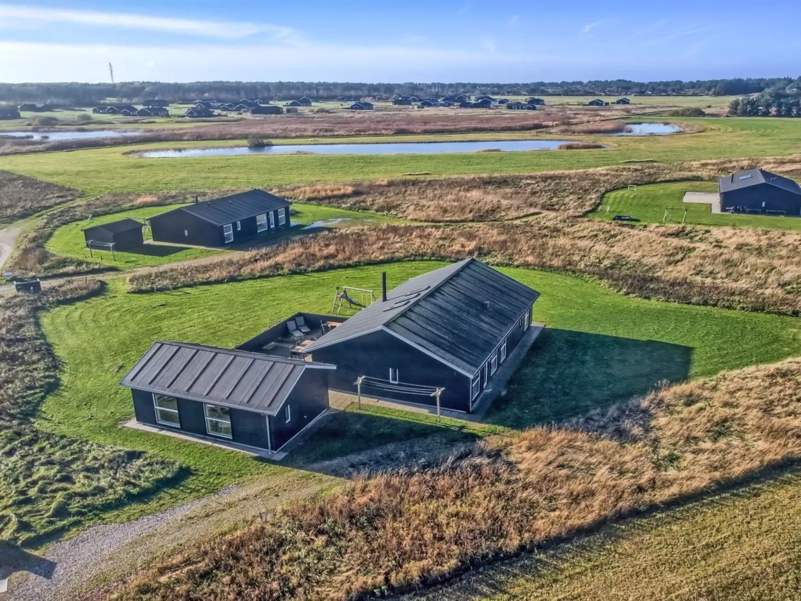 "Kirsi" - 1.6km from the sea-Buiten