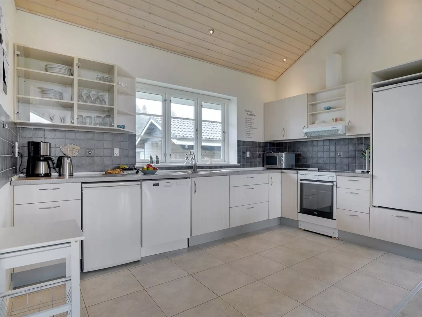 "Quanna" - 30km from the sea-Binnen