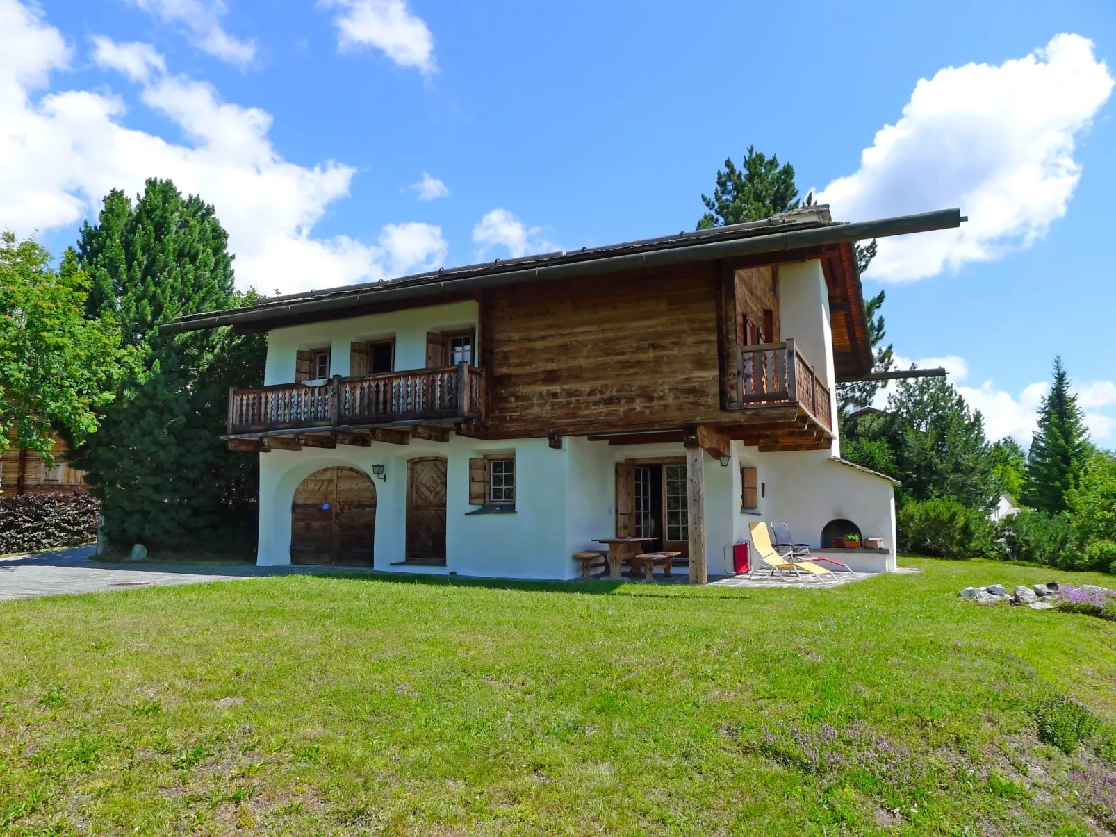 Casa Chistiala Dadens-Buiten