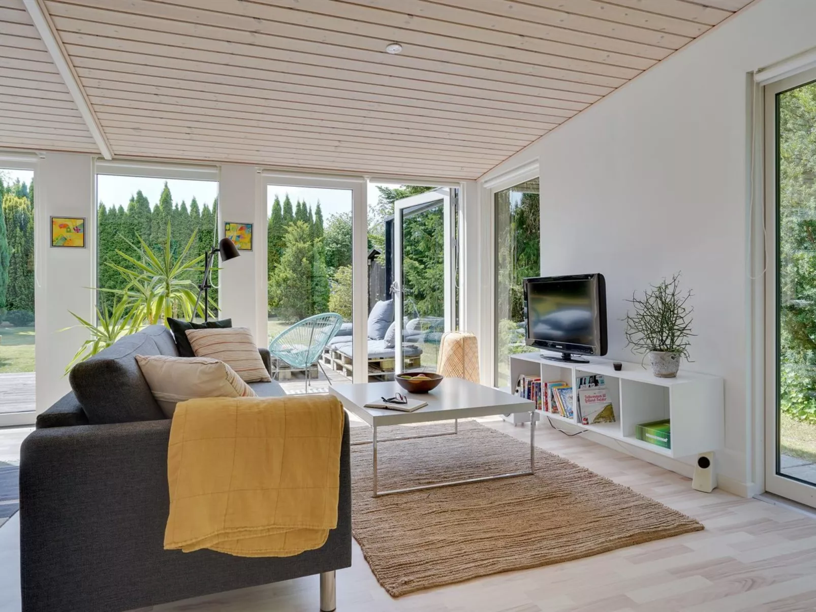 "Edin" - 400m from the sea-Binnen