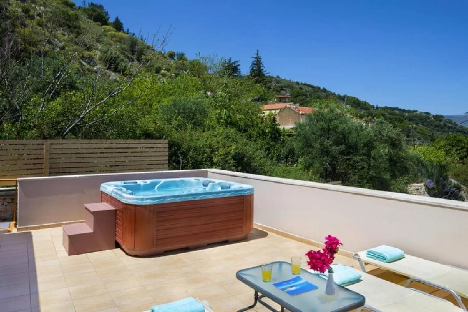 Holiday home, Maheri-Villa Aladanos-Terrasbalkon