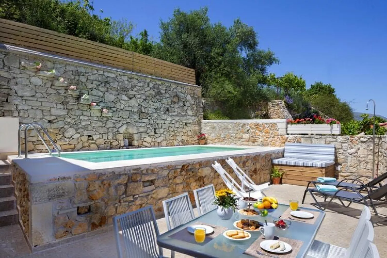 Holiday home, Maheri-Villa Aladanos-Zwembad