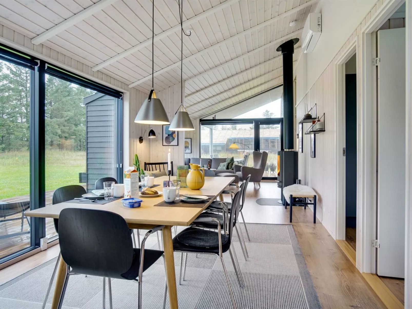 "Talitha" - 1.5km from the sea-Binnen