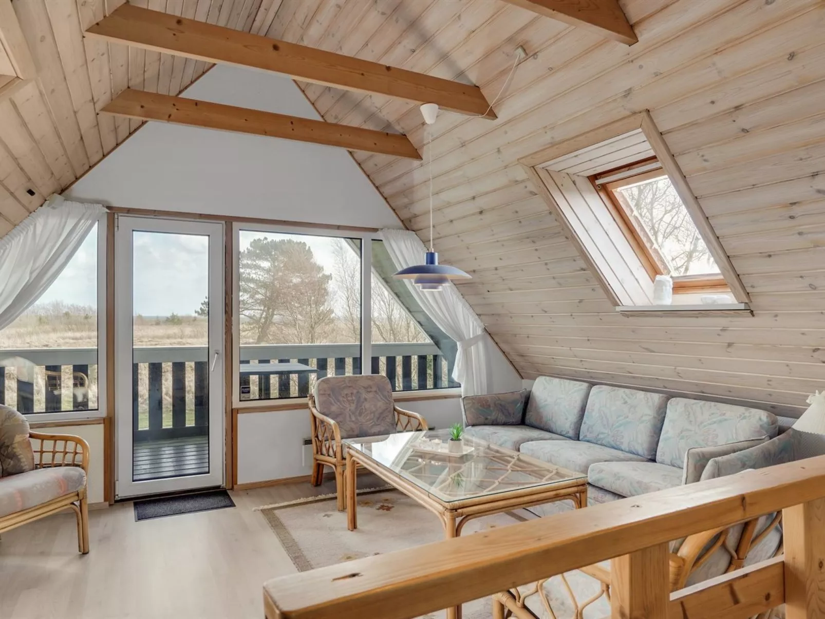 "Hejdie" - 150m from the sea-Binnen