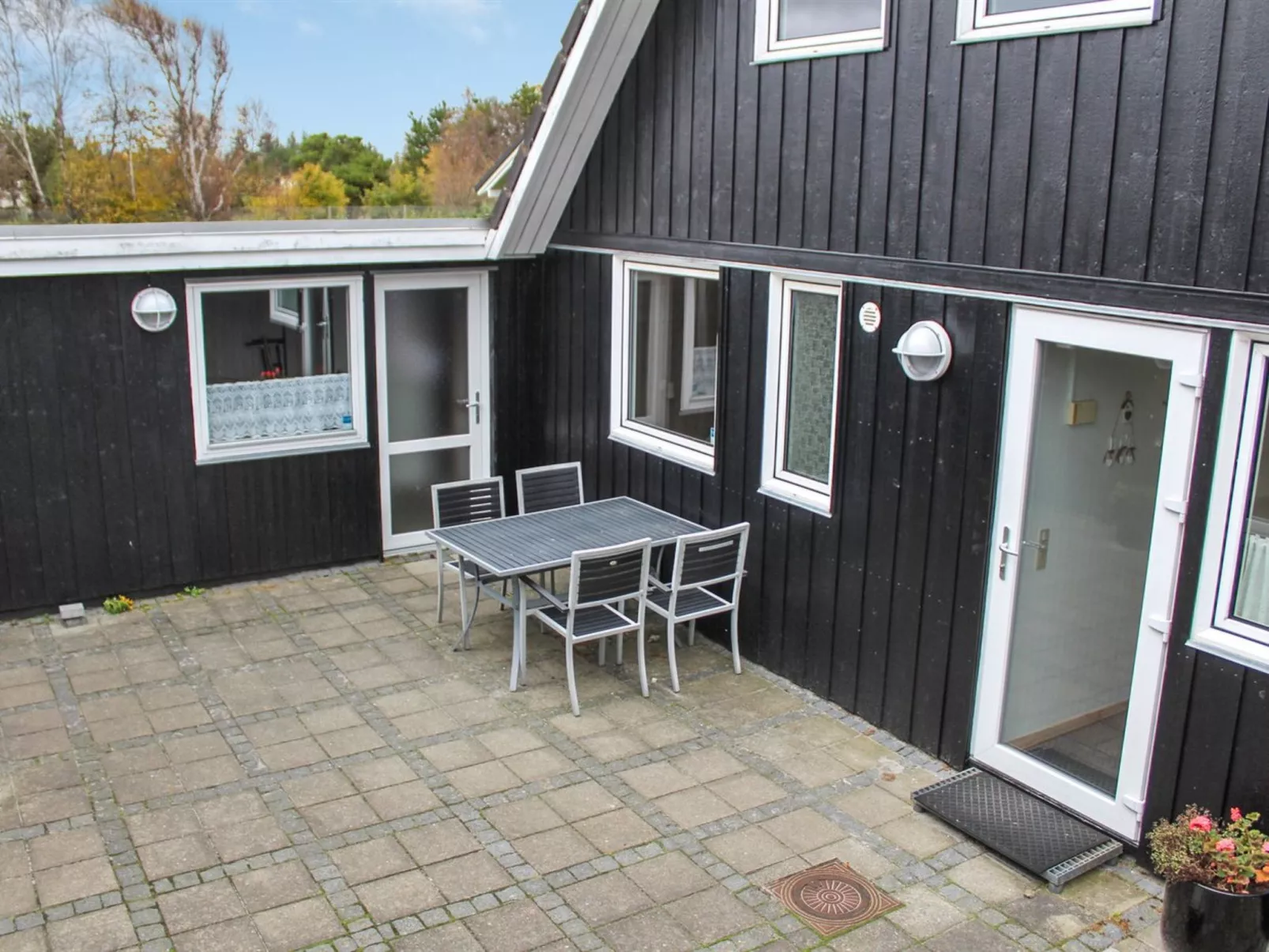 "Hejdie" - 150m from the sea-Binnen