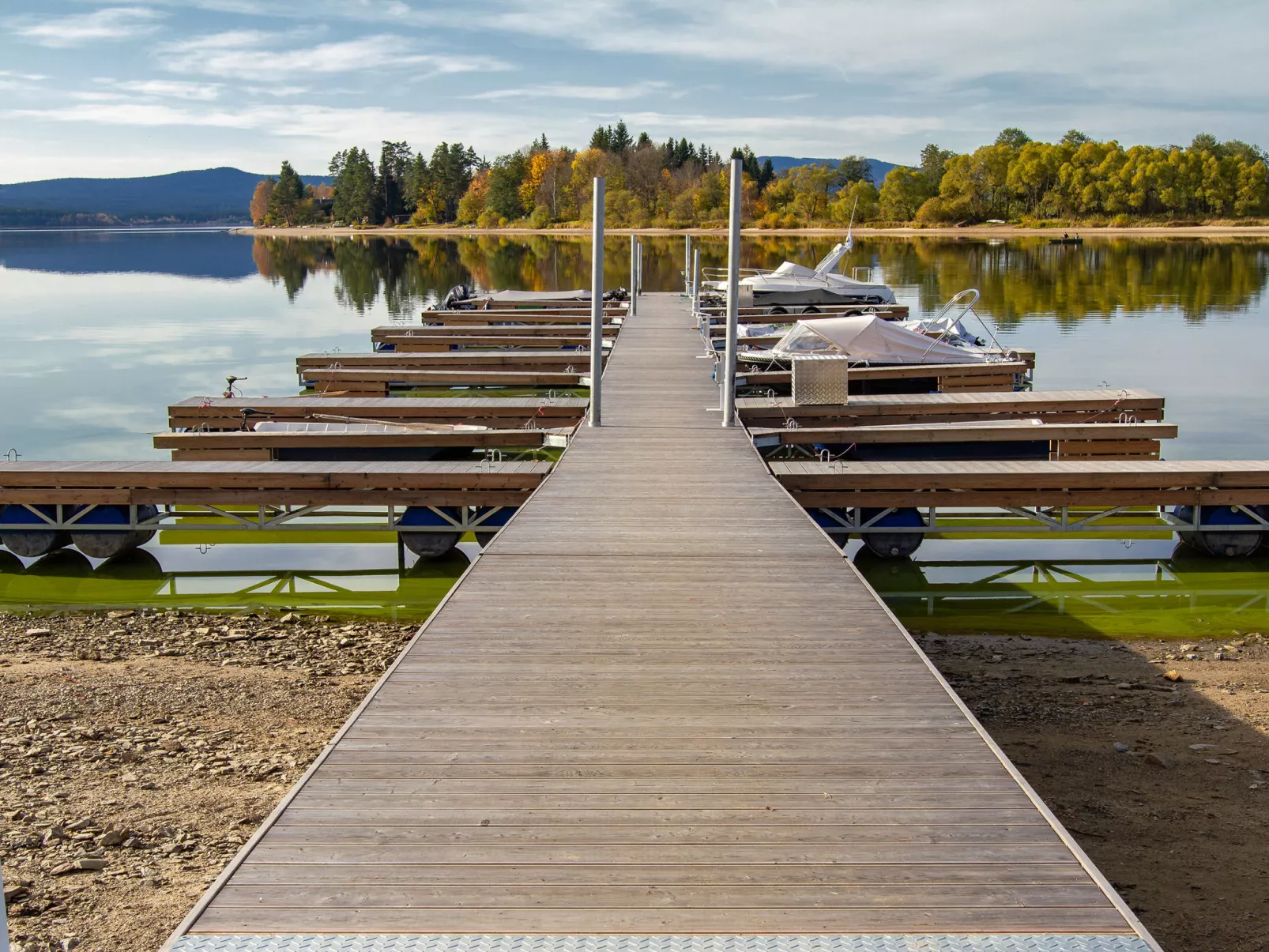 Lakeside Village 3-Buiten