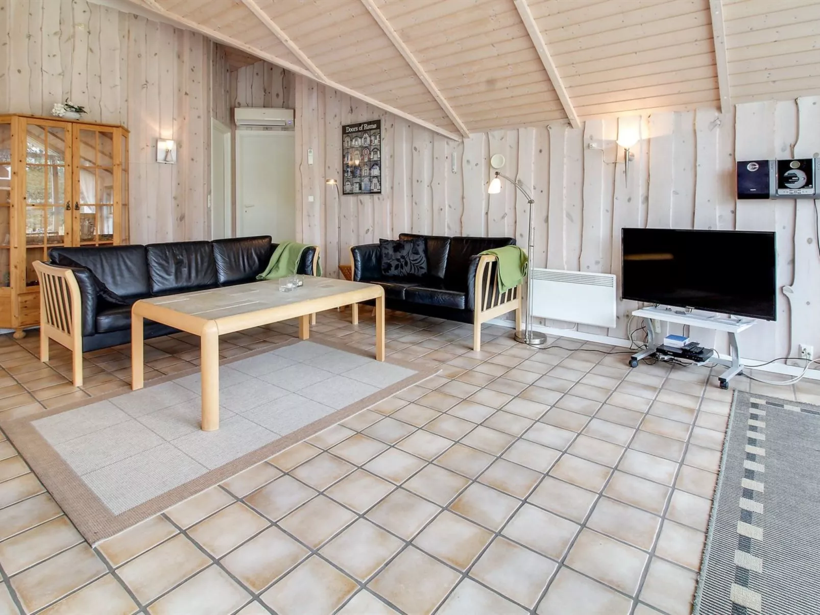 "Tovi" - 4km from the sea-Binnen
