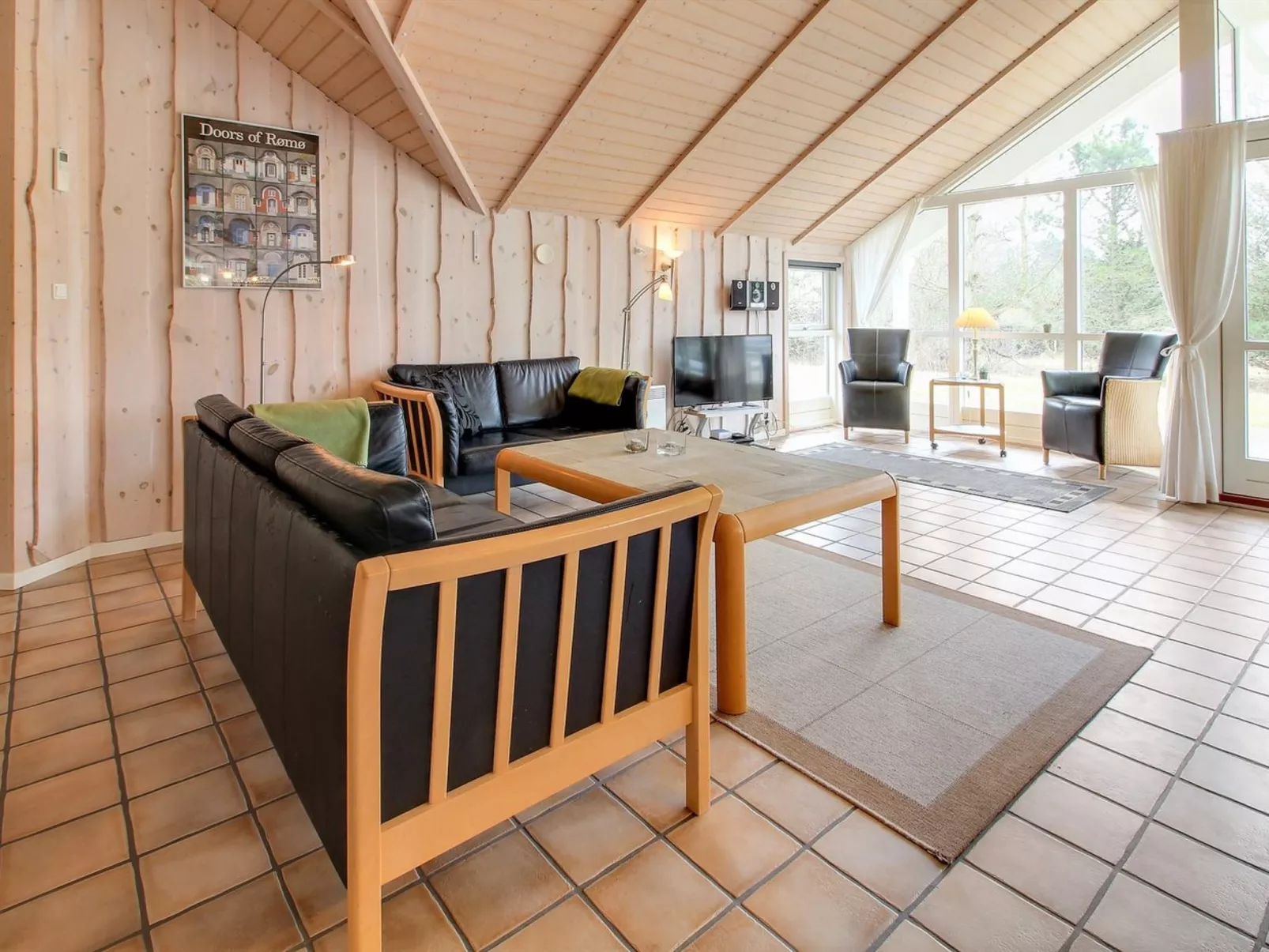 "Tovi" - 4km from the sea-Binnen
