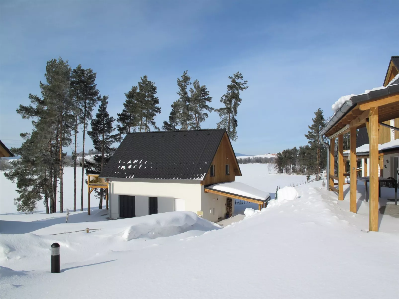 Lakeside Village 4 (+ sauna)-Buiten