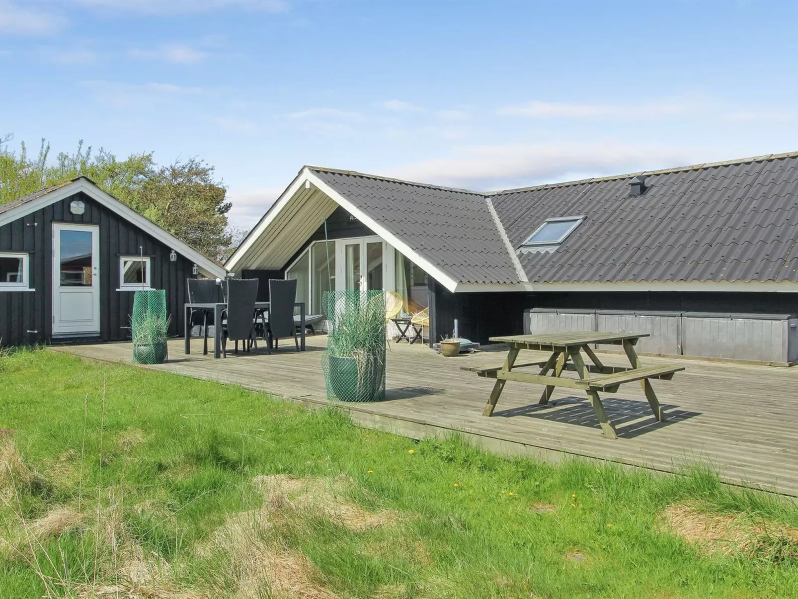 "Maxie" - 1.2km from the sea-Buiten